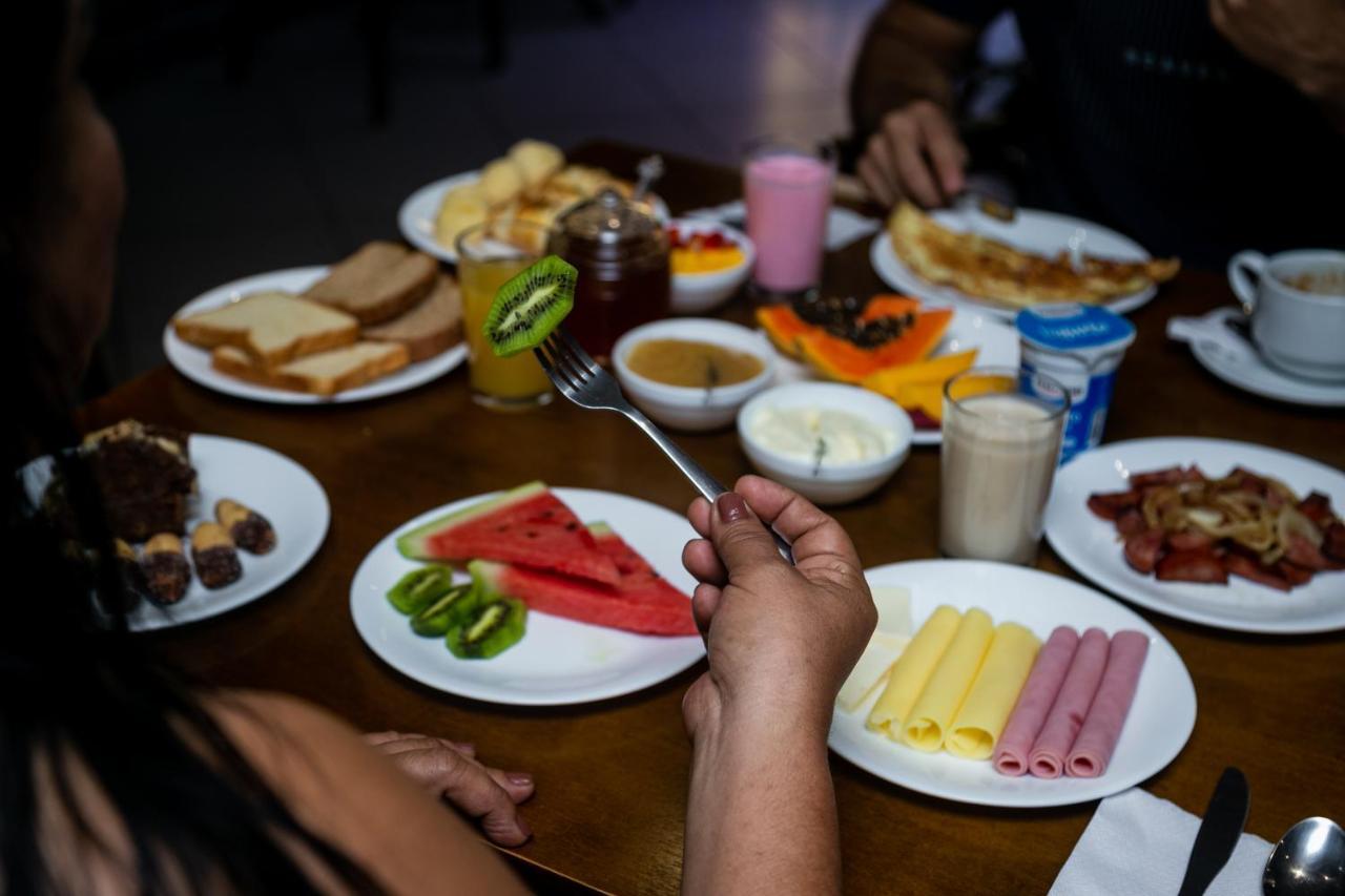 Готель Ibis Styles Belem Batista Campos Екстер'єр фото