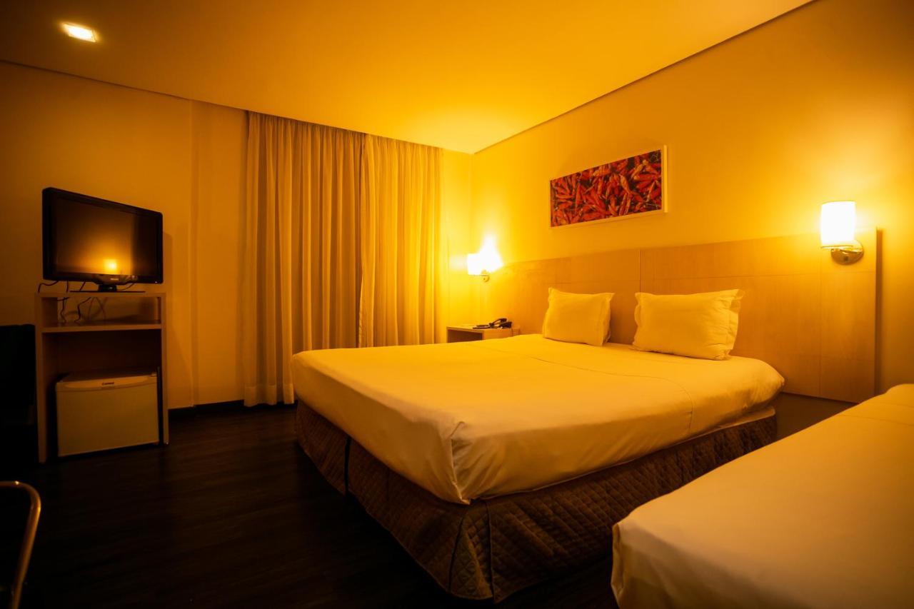 Готель Ibis Styles Belem Batista Campos Екстер'єр фото